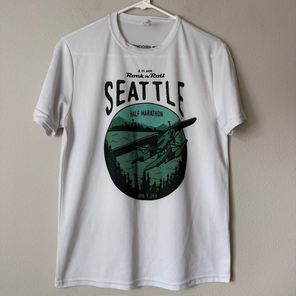 Expert Performance Seattle Rock n Roll Half Marathon Shirt White Mens Small 2019